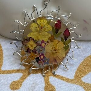 Estate Vintage 925 Sun Pendant Necklace With Pressed Pansies In Center